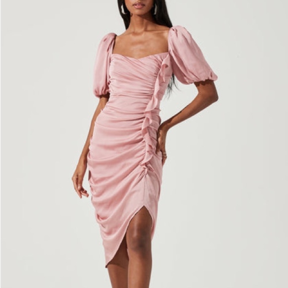 ASTR The Label Emma Ruched Bubble Sleeve Midi Dress Size Large Pink
